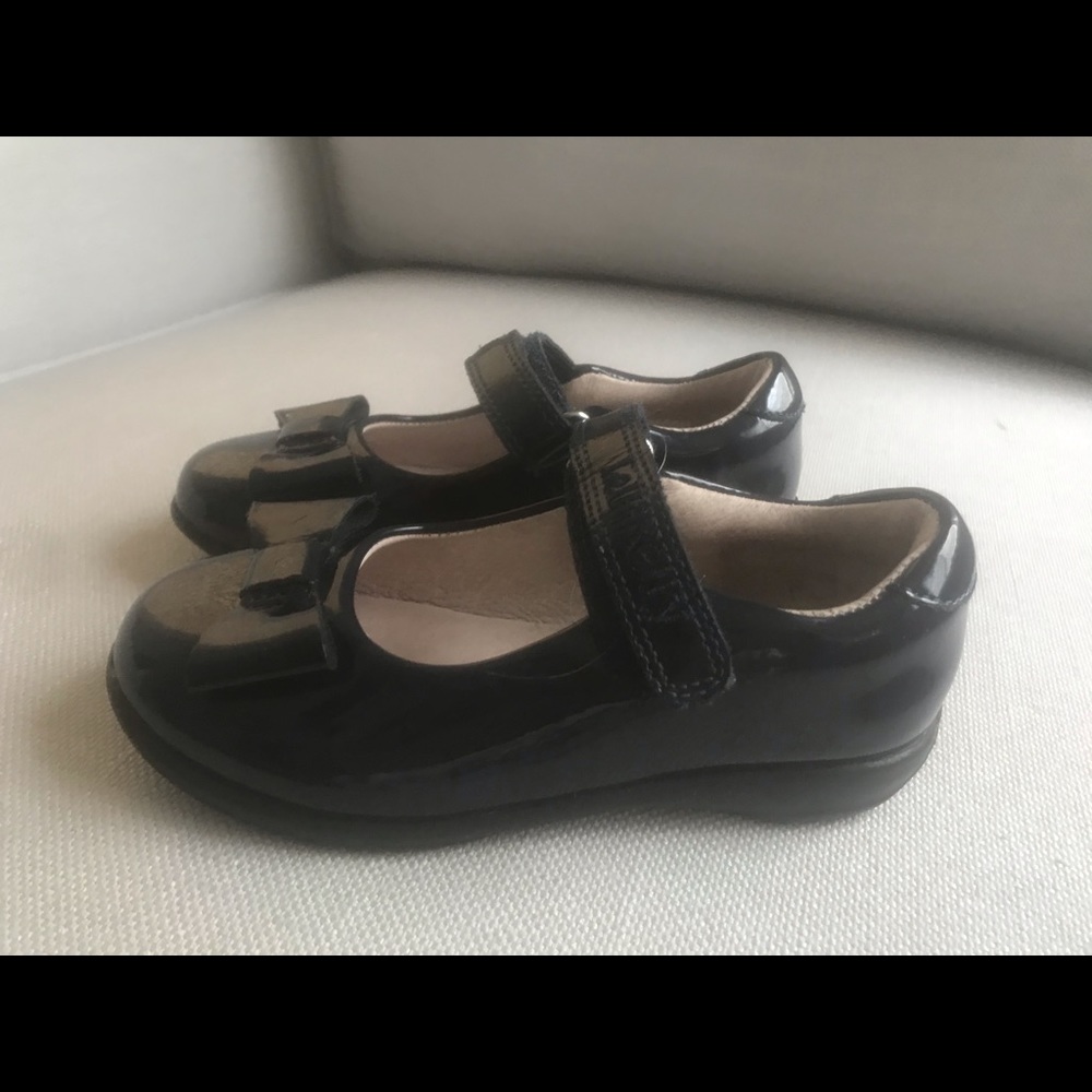 Navy blue Lelli Kelly leather Mary Janes shoes!